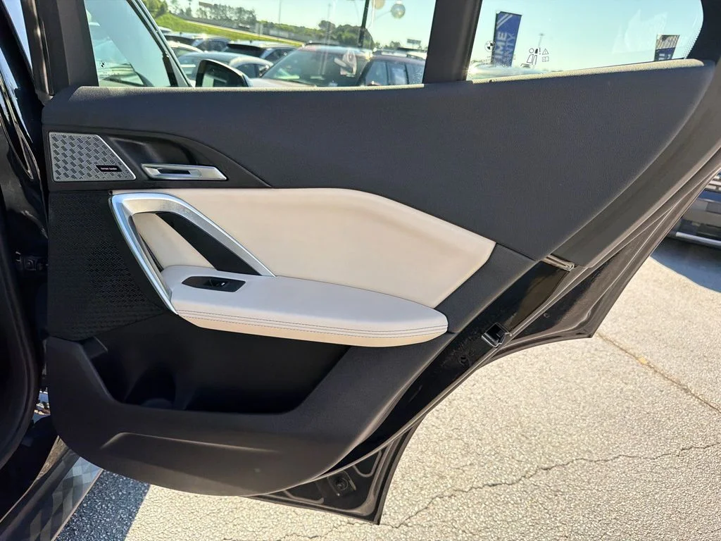 Used 2025 Black BMW xDrive28i image 16