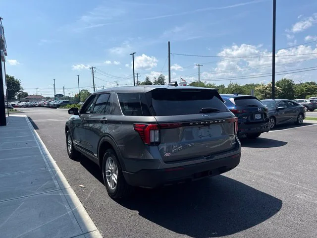 Used 2026 Gray Ford Active image 5
