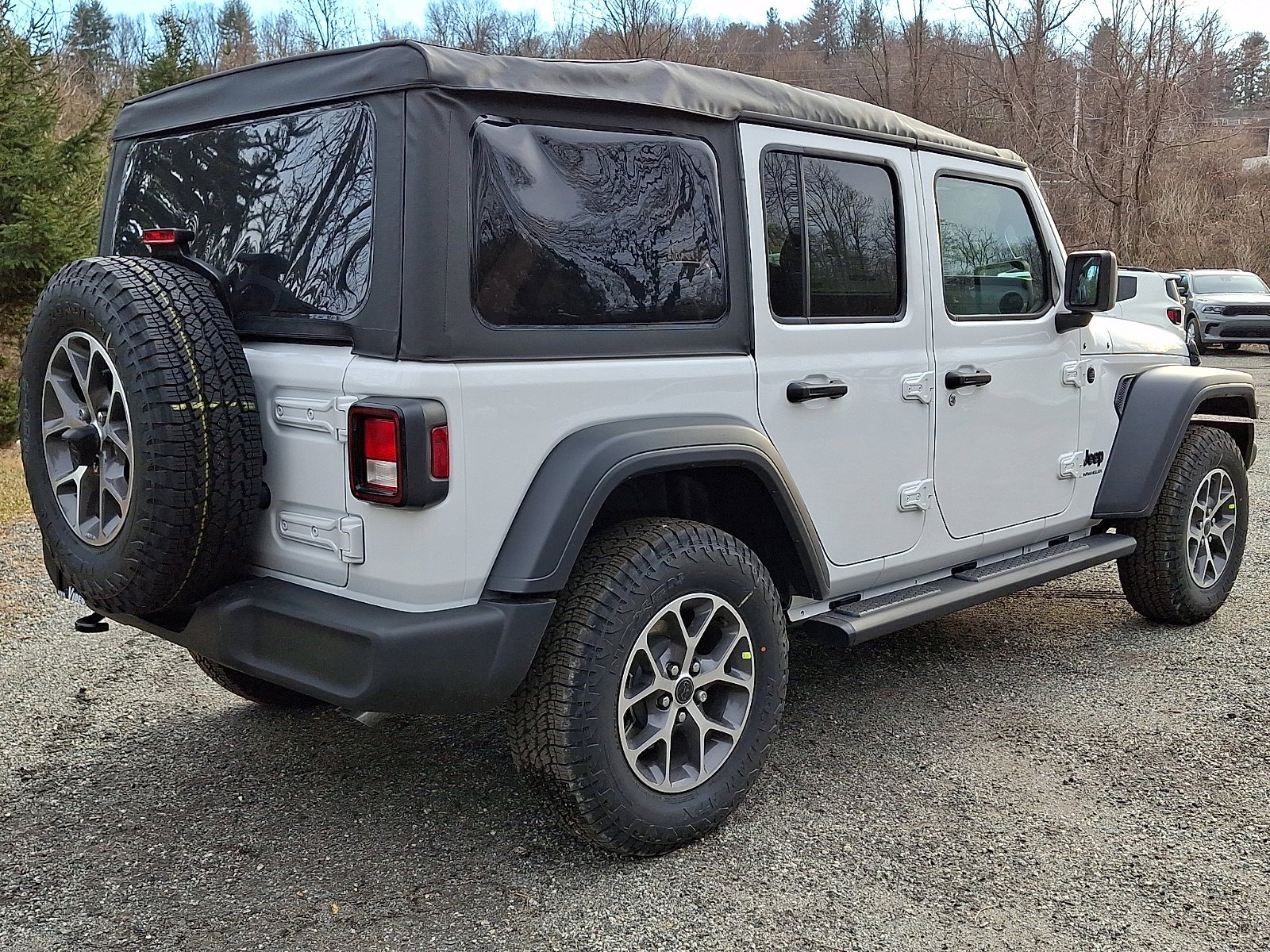 New 2026 Bright White Clear-Coat Exterior Paint Jeep Sport S image 3