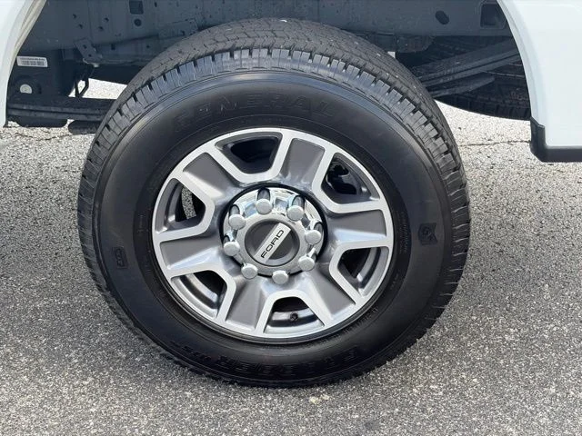 Used 2025 White Ford XLT image 10
