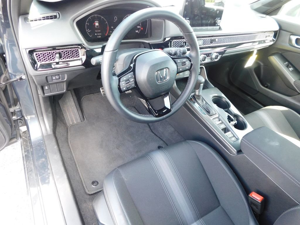 2026 Honda Civic Hatchback Sport - Photo 13