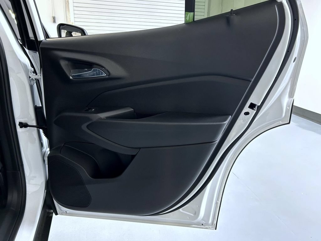 New 2026 Summit White Chevrolet ACTIV image 19