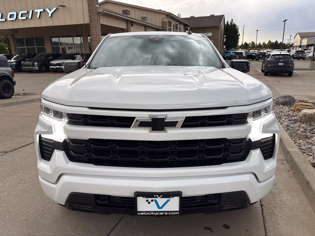 Used 2022 White Chevrolet RST image 2