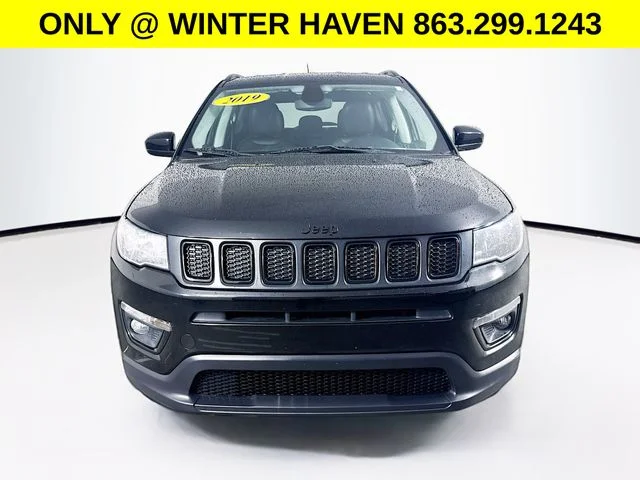 Used 2019 Black Jeep Latitude image 2