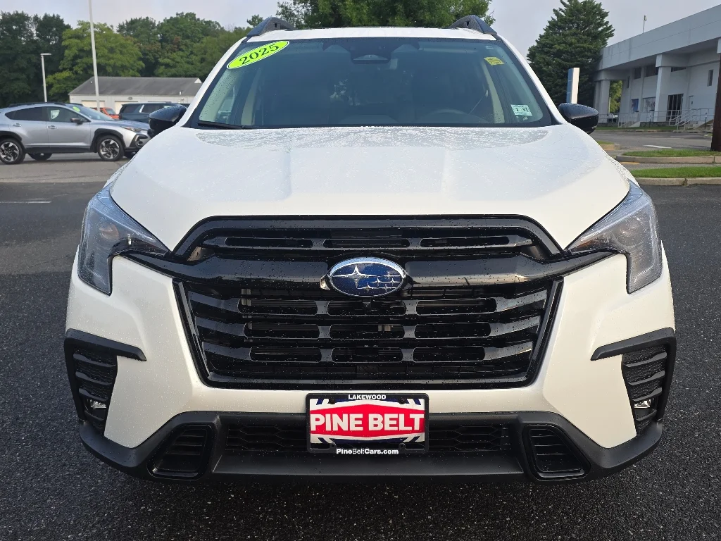 Certified Used 2025 Crystal White Pearl Subaru Onyx Edition Touring image 10