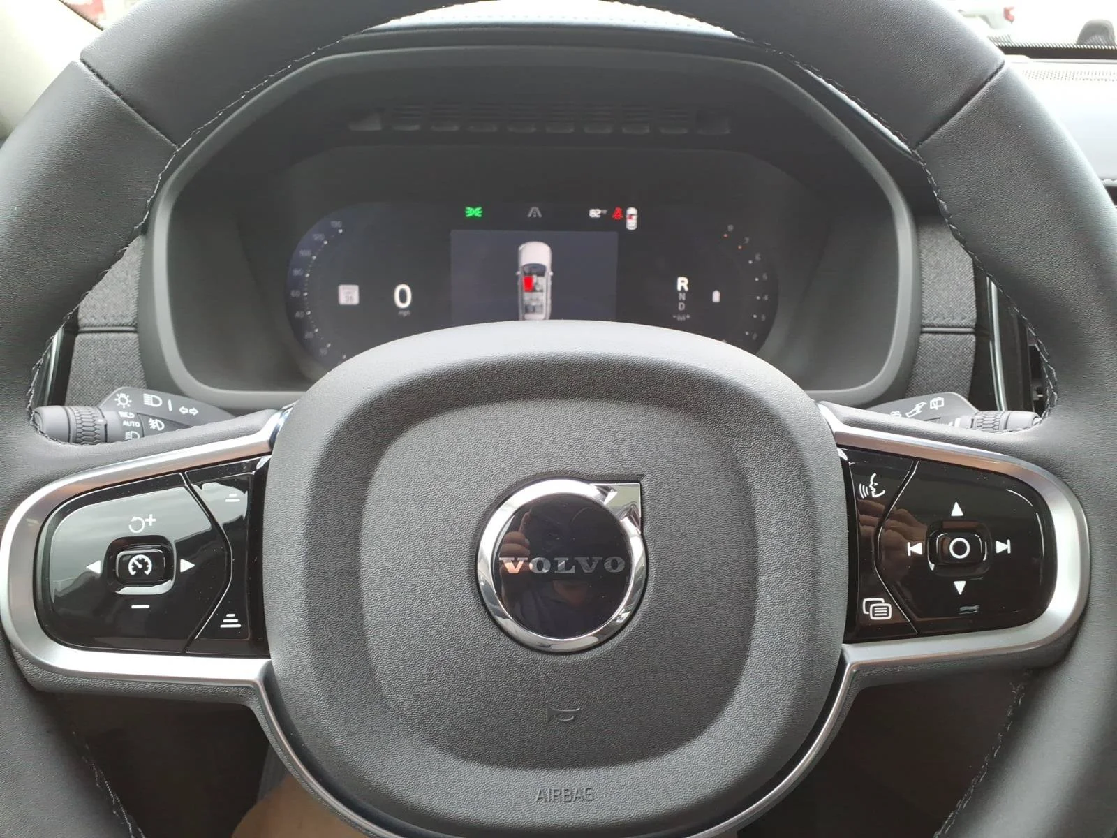 2027 Volvo XC90 Plus - Photo 10