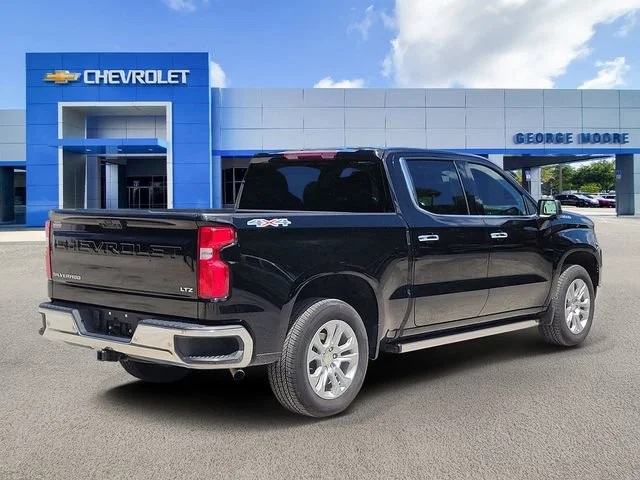 2025 Chevrolet Silverado 1500 LTZ - Photo 4