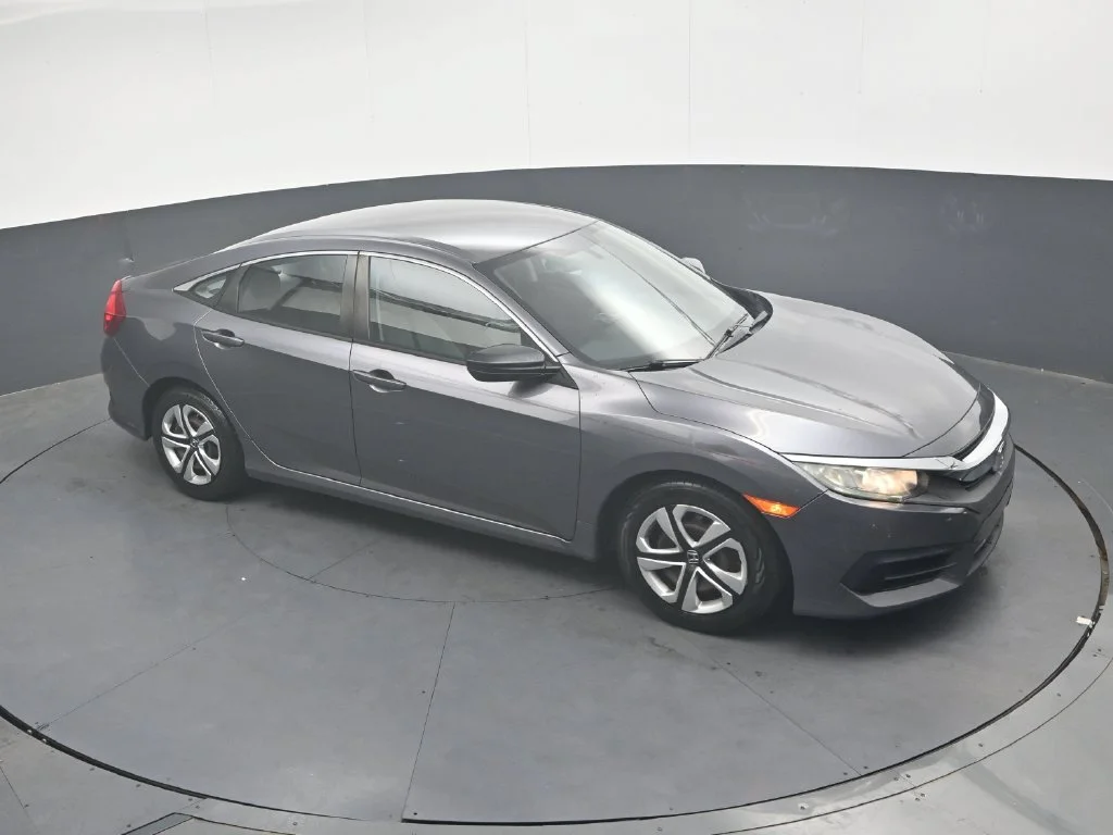 Certified Used 2018 Lunar Silver Metallic Honda LX image 19