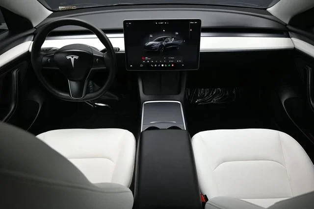 Used 2022 Black Tesla Base image 11