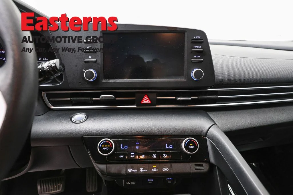 Used 2021 Gray Hyundai SEL image 12