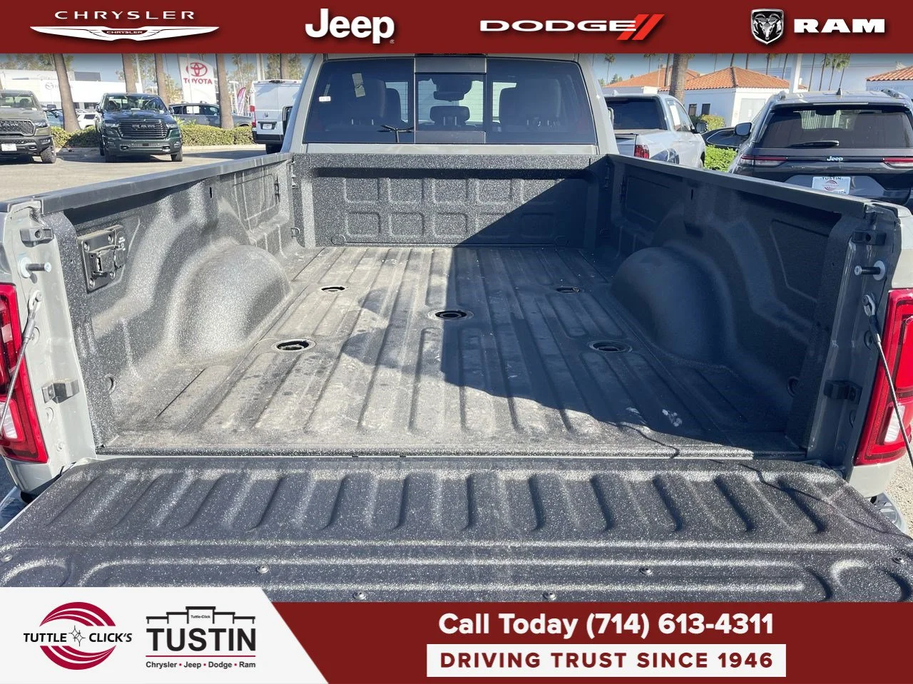 New 2027 Ceramic Gray Clear-Coat Exterior Paint RAM Laramie image 33