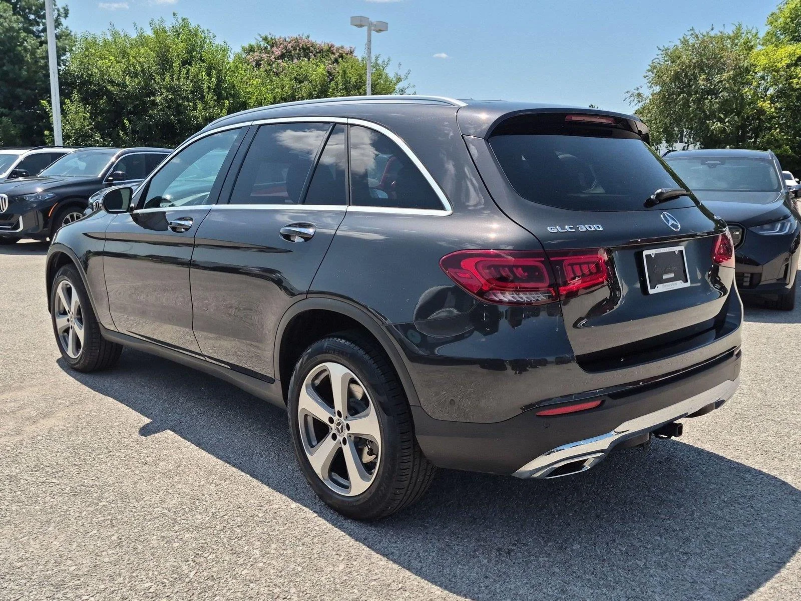 Certified Used 2022 Graphite Grey Metallic Mercedes-Benz GLC 300 image 3