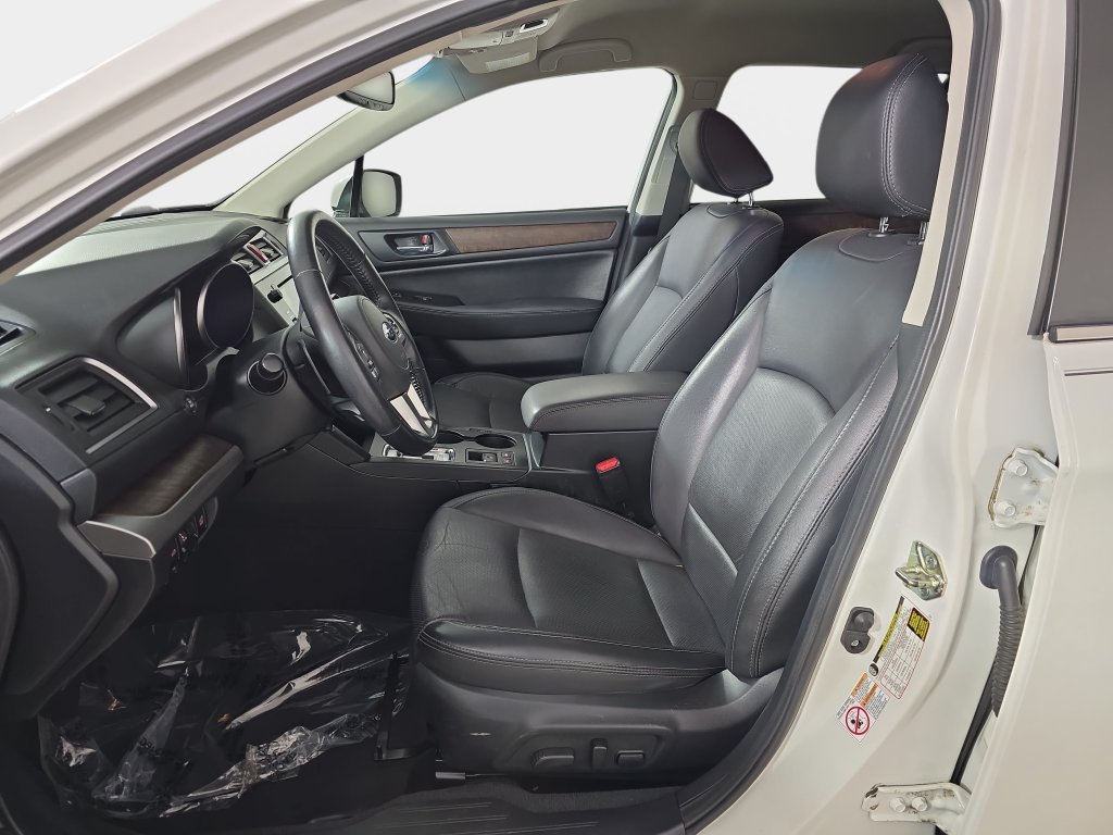 Used 2015 Crystal White Pearl Subaru 2.5i image 18