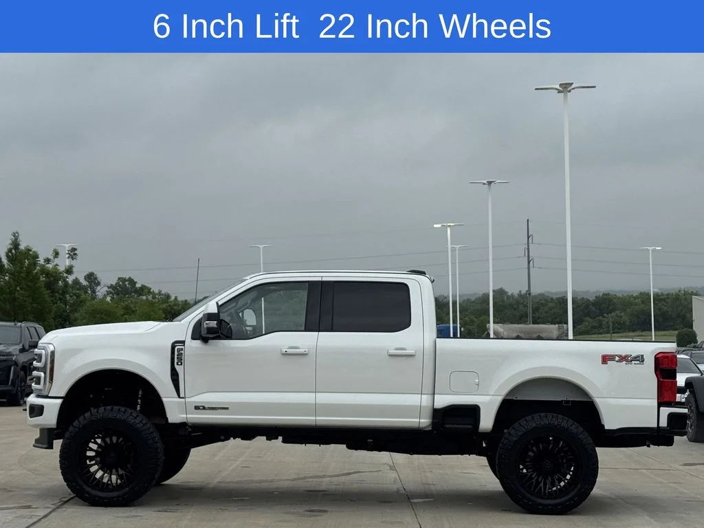 Used 2025 White Ford Lariat image 3