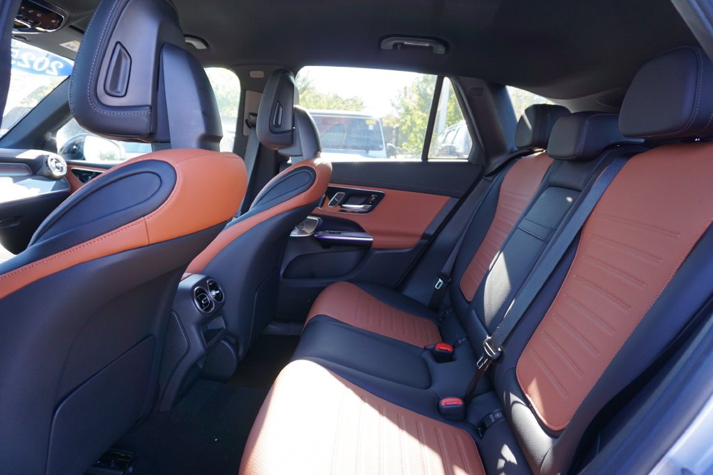 Certified Used 2025 Cirrus Silver Metallic Mercedes-Benz GLC 300 image 21