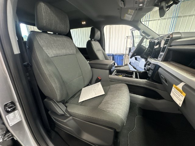 New 2027 Silver Ford XLT image 32