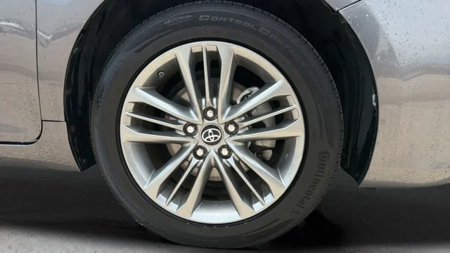 Used 2017 Predawn Gray Mica Toyota SE image 23