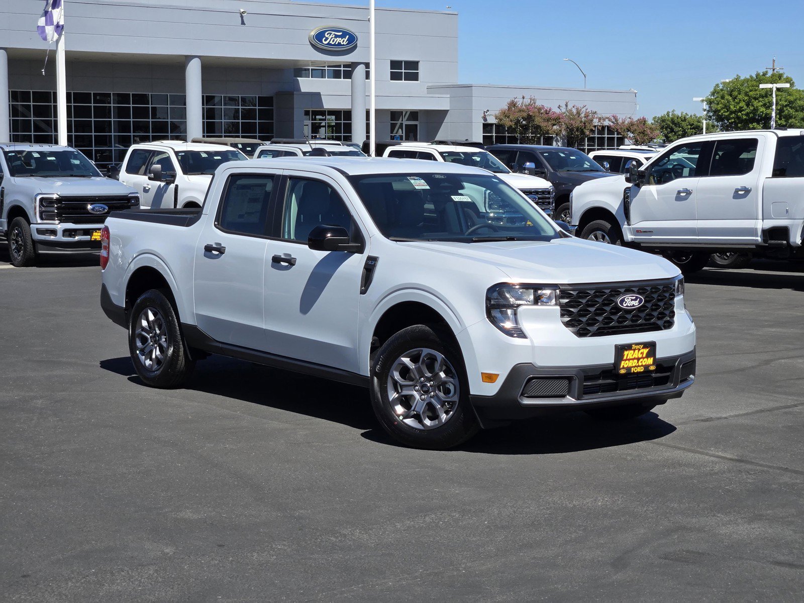 New 2026 Space White Metallic Ford XLT image 1
