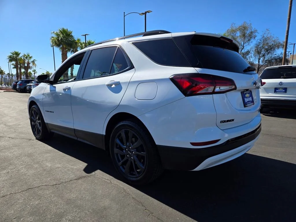 Used 2024 Summit White Chevrolet RS image 4