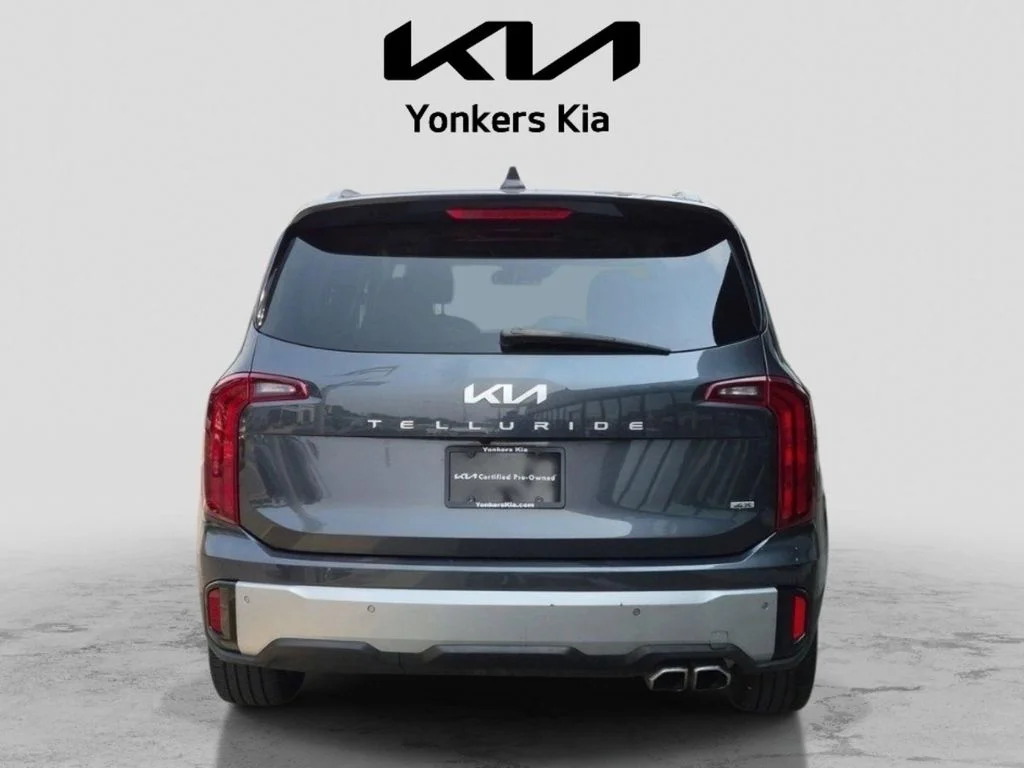 Used 2023 Gray Kia S image 7