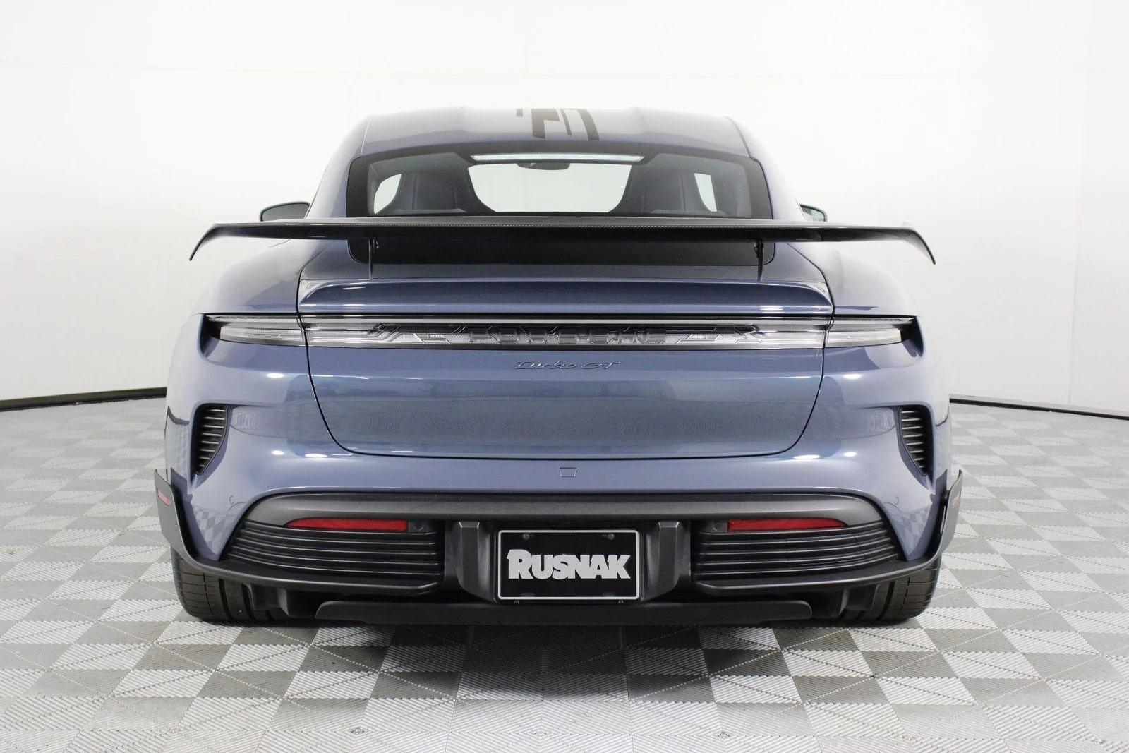 2025 Porsche Taycan Turbo GT with Weissach Package - Photo 6