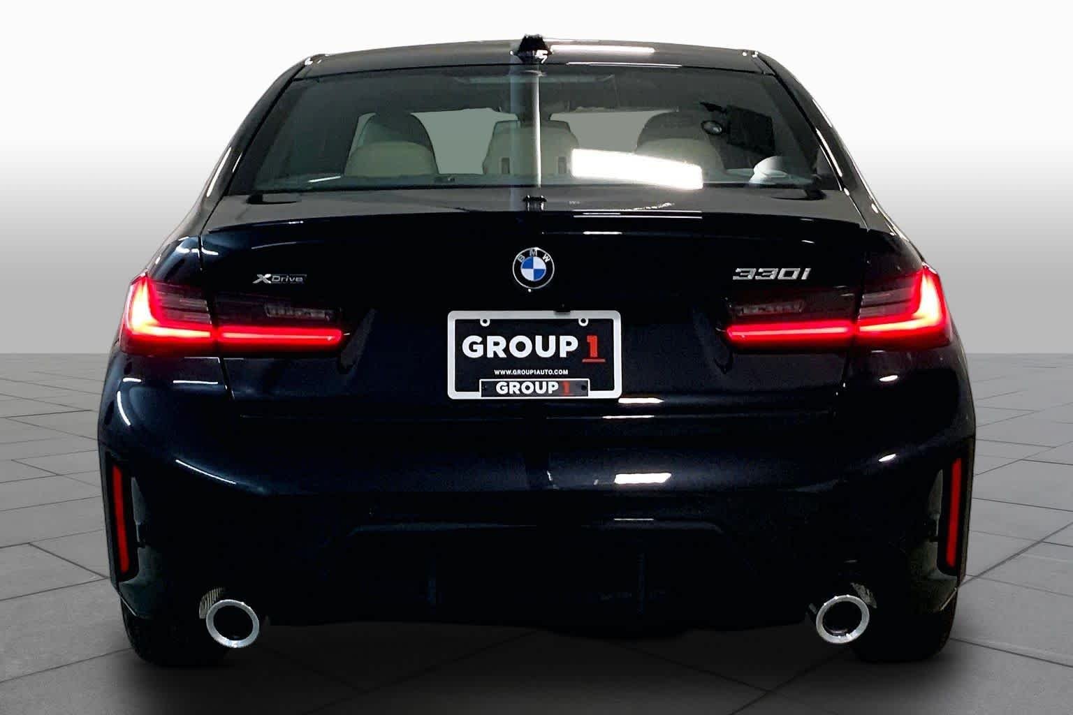New 2026 Black Sapphire Metallic BMW 330i xDrive image 4