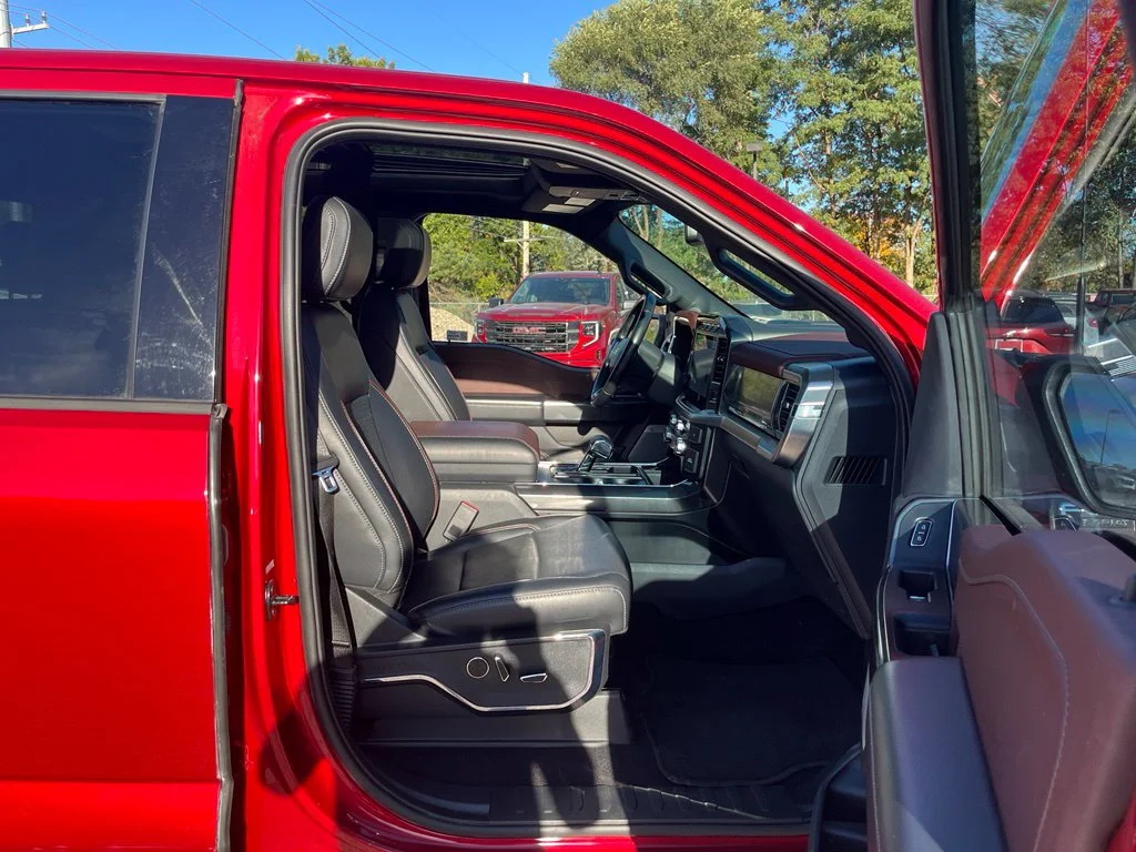 Used 2023 Red Metallic Ford Lariat image 37