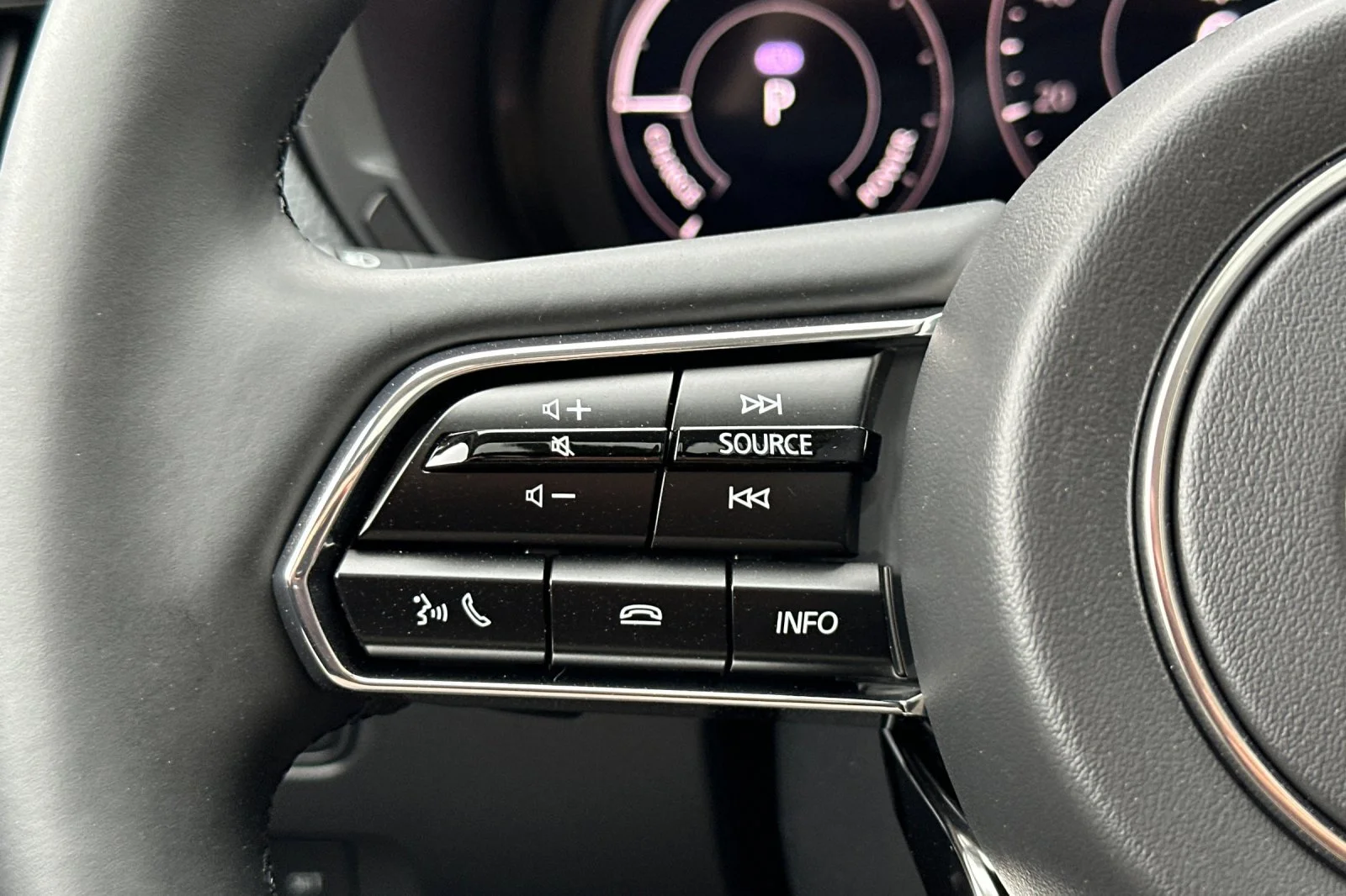 2025 Mazda CX-70 Premium Package - Photo 28