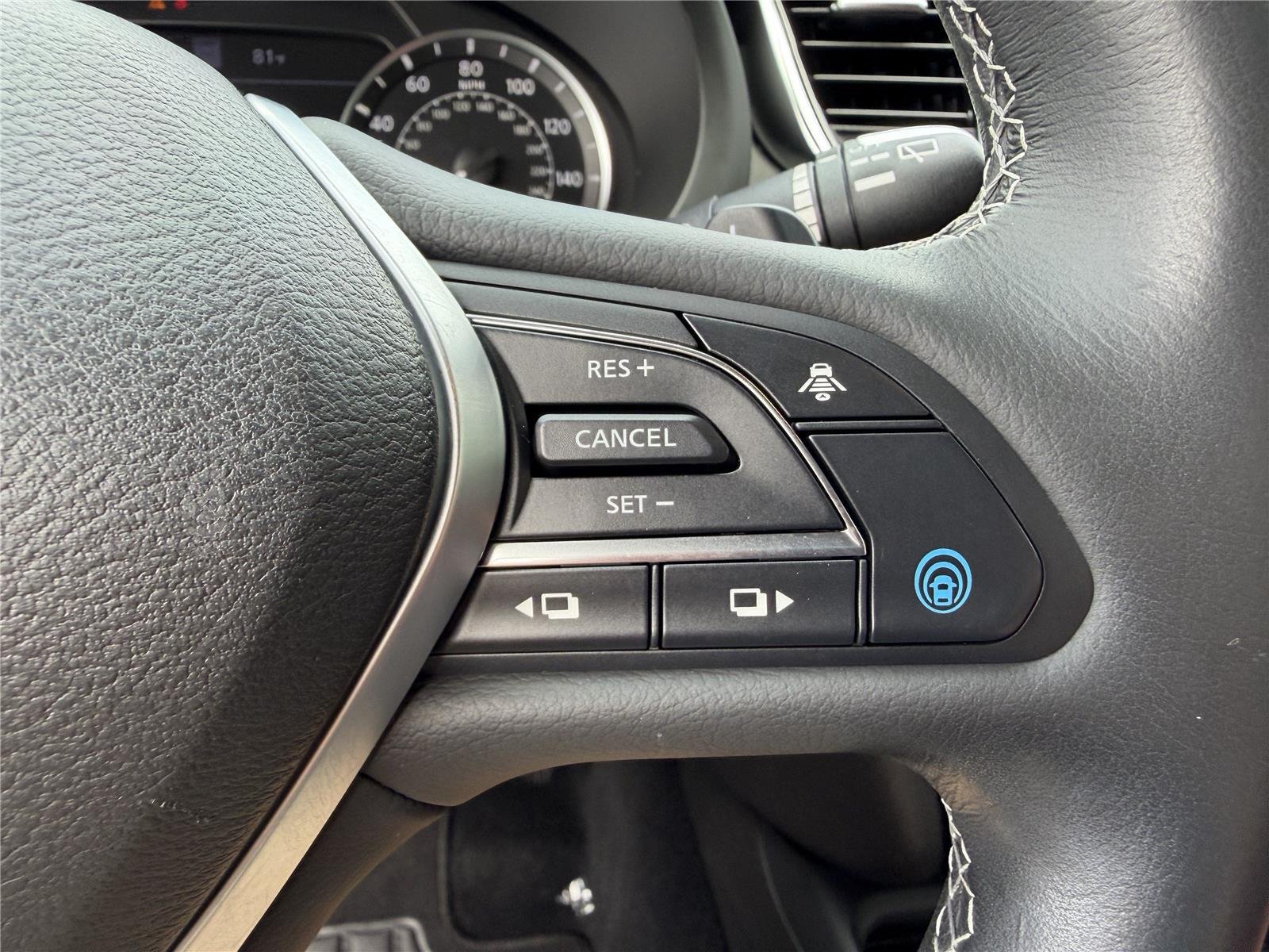 Used 2023  INFINITI SPORT image 15