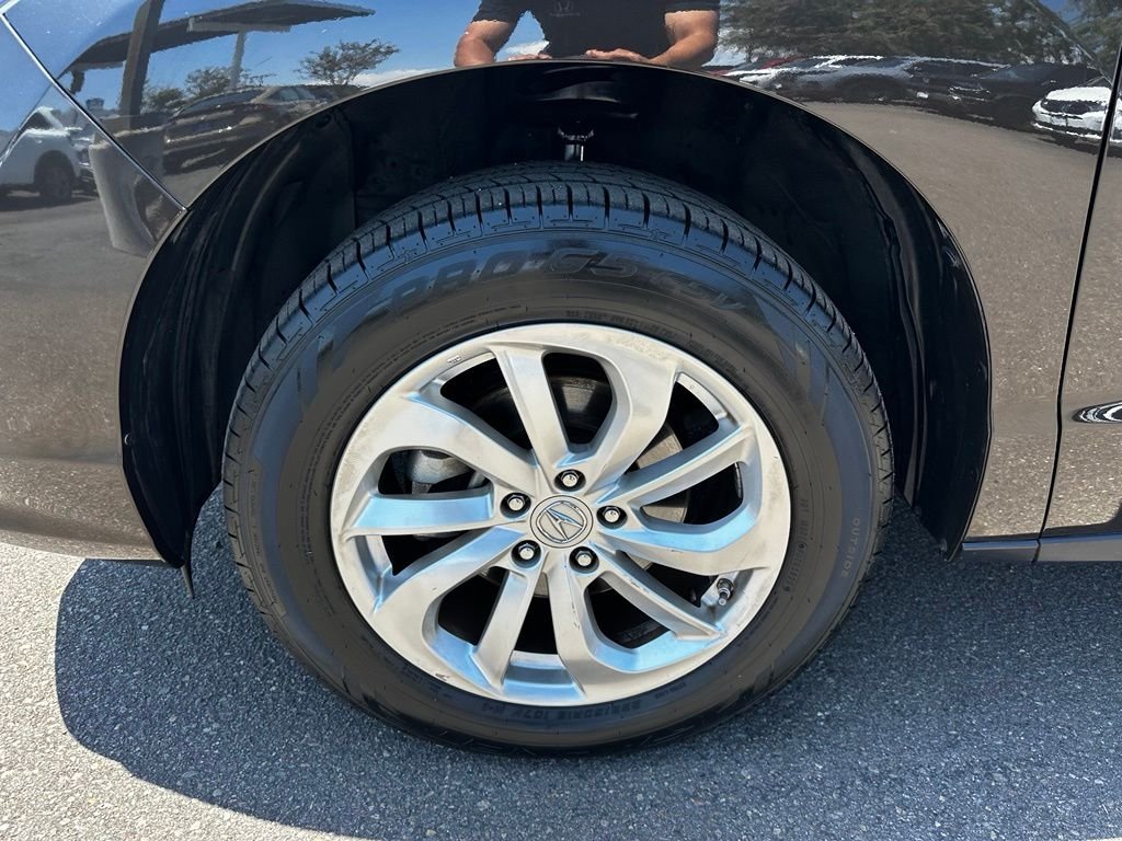 Used 2018  Acura Technology Package image 10