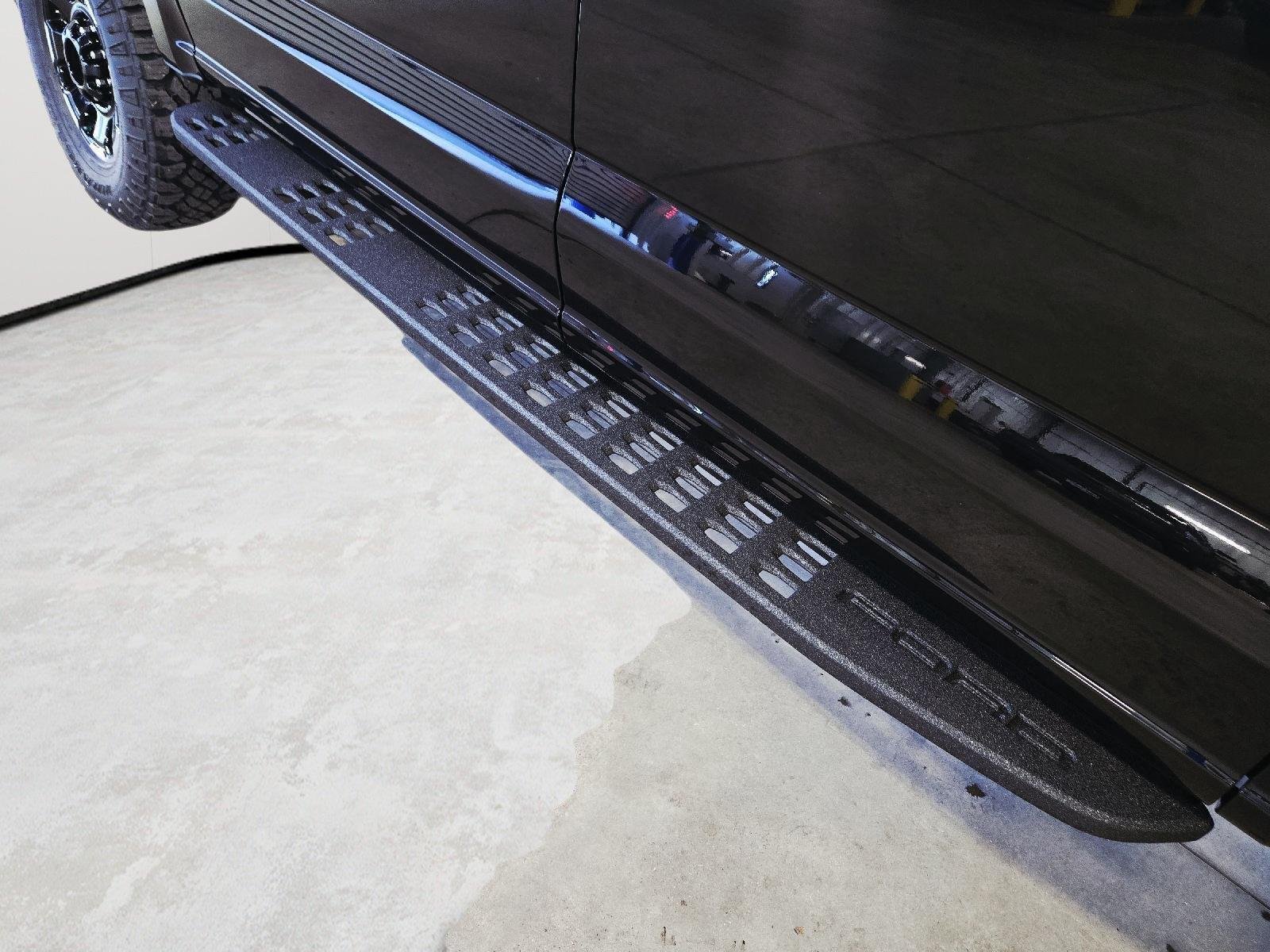 New 2026 Agate Black Metallic Ford F-250® Lariat® image 15