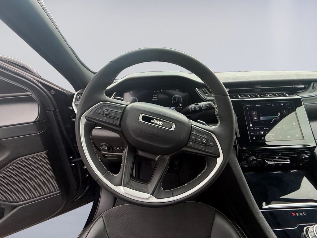 Used 2024 Diamond Black Jeep Altitude X image 14