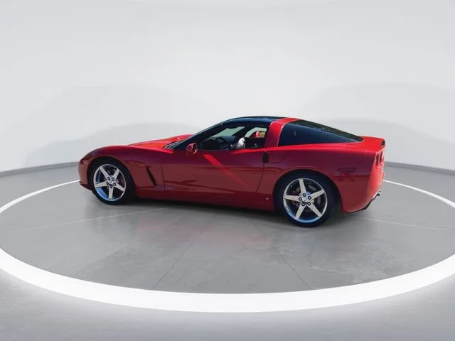 Used 2007 Red Chevrolet Base image 8