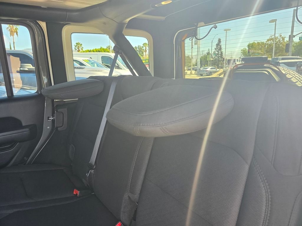 Used 2023 Gray Jeep Sport S image 16