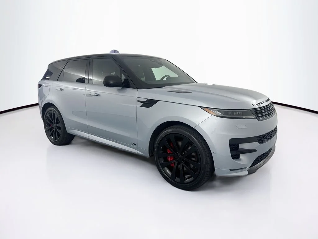 New 2026 Ionian Silver in Gloss finish Land Rover Autobiography image 3