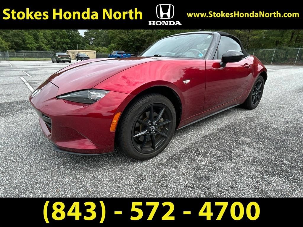 Used 2019 Red Mazda Sport image 2