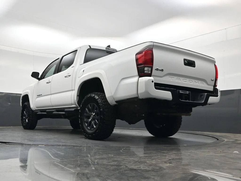 Used 2023 White Toyota SR5 image 30