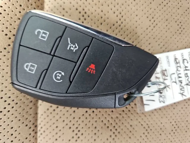 Used 2025 Mosaic Black Metallic Chevrolet ACTIV image 29