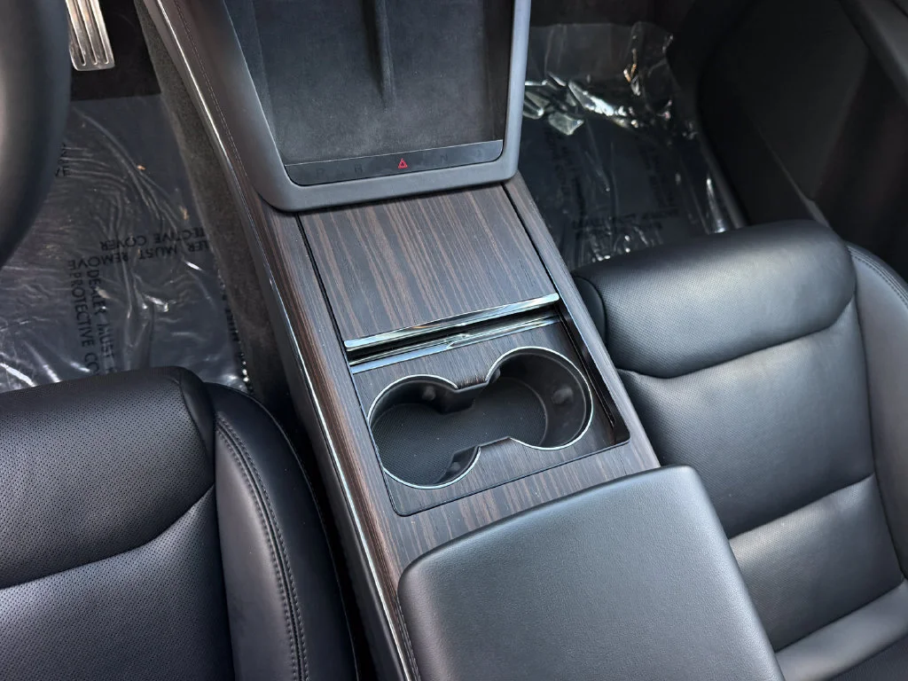 Used 2024  Tesla NA image 28