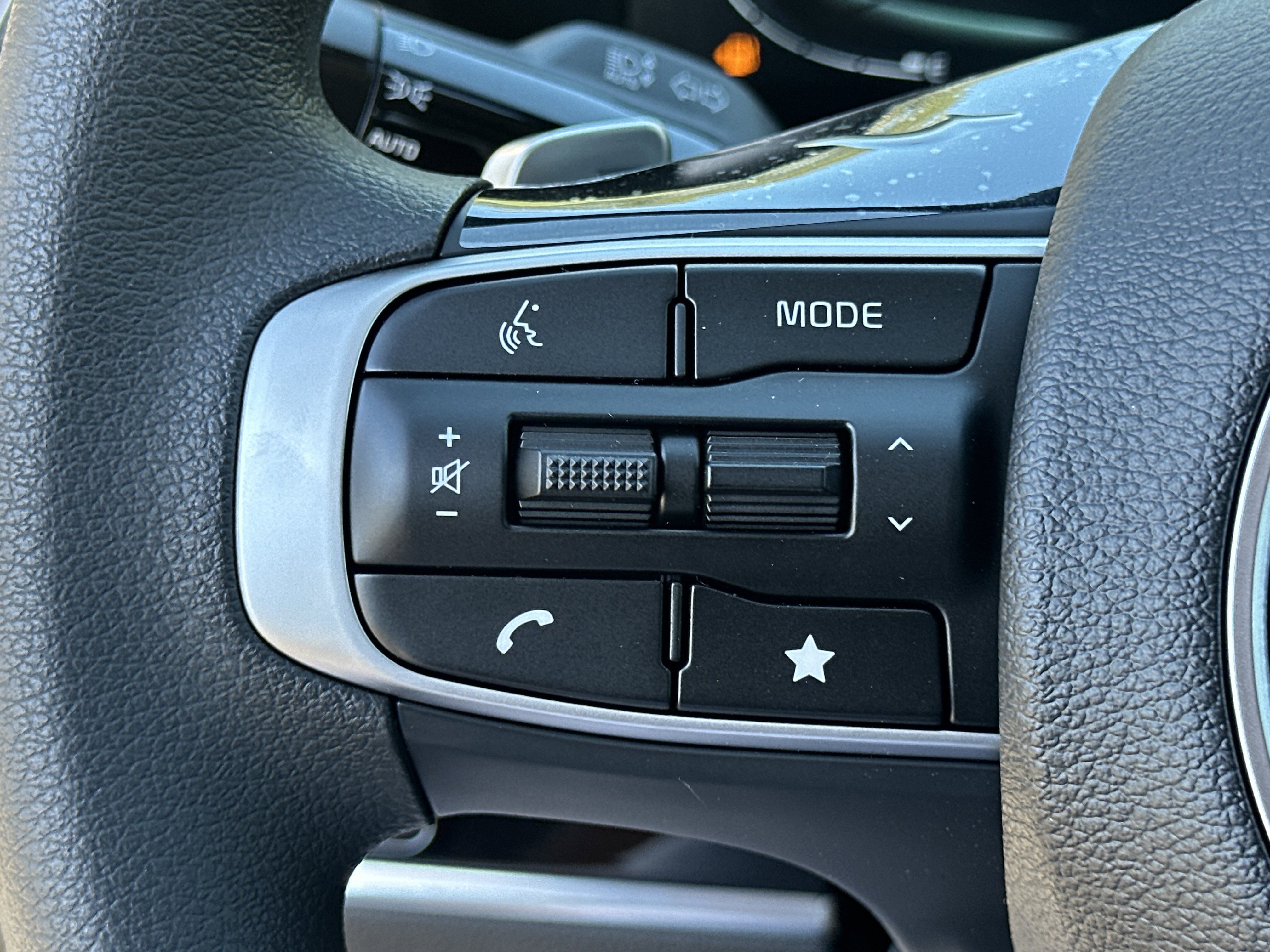 2025 Kia Sportage LX Hybrid - Photo 10