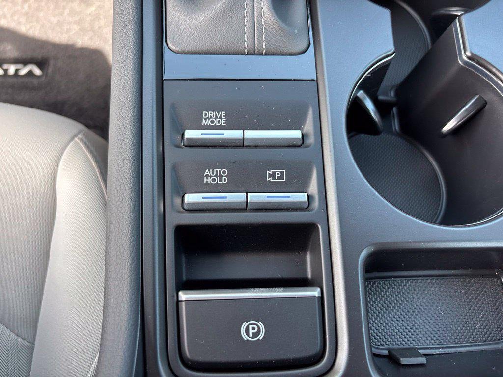 New 2026 Gray Hyundai SE image 21