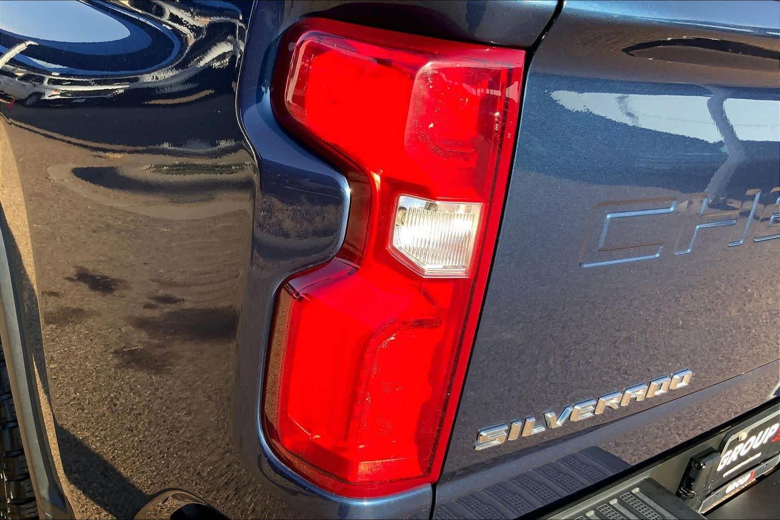 Used 2022 Northsky Blue Metallic Chevrolet LTZ image 29