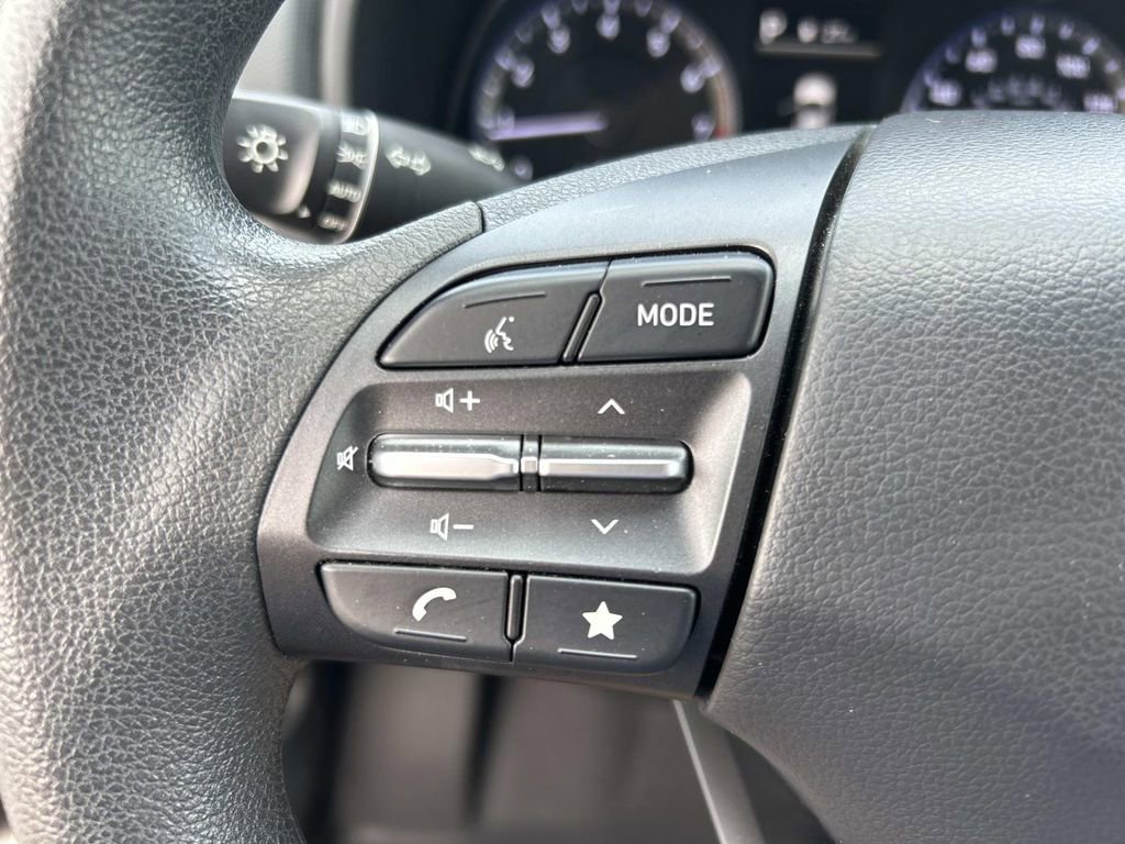 Used 2022 Ultra Black Hyundai SEL image 28