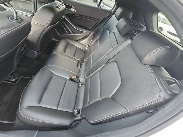 Used 2019 White Mercedes-Benz GLA 250 image 28