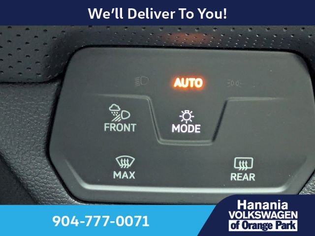 New 2026 Silver Volkswagen 2.0T SE w/Technology image 28