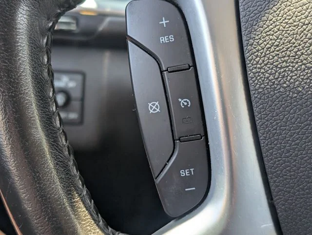 Used 2015 Silver Chevrolet LT image 27