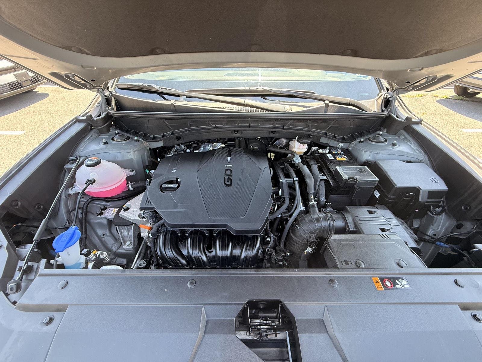2024 Hyundai Santa Cruz SE - Photo 11