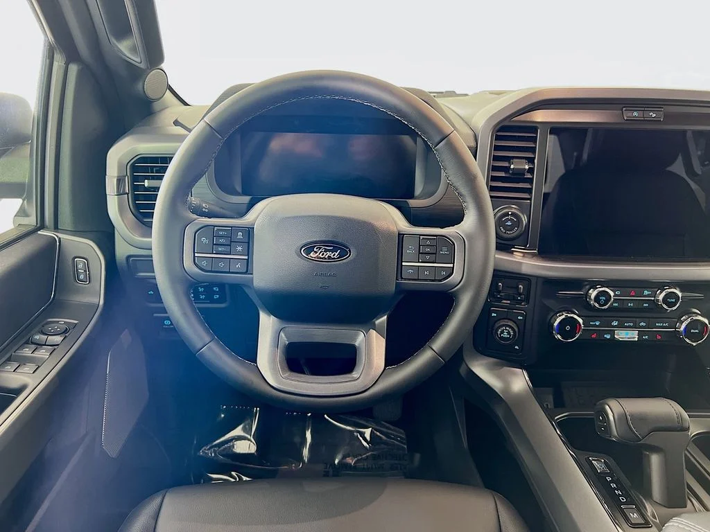 New 2026 Carbonized Gray Metallic Ford XLT image 27