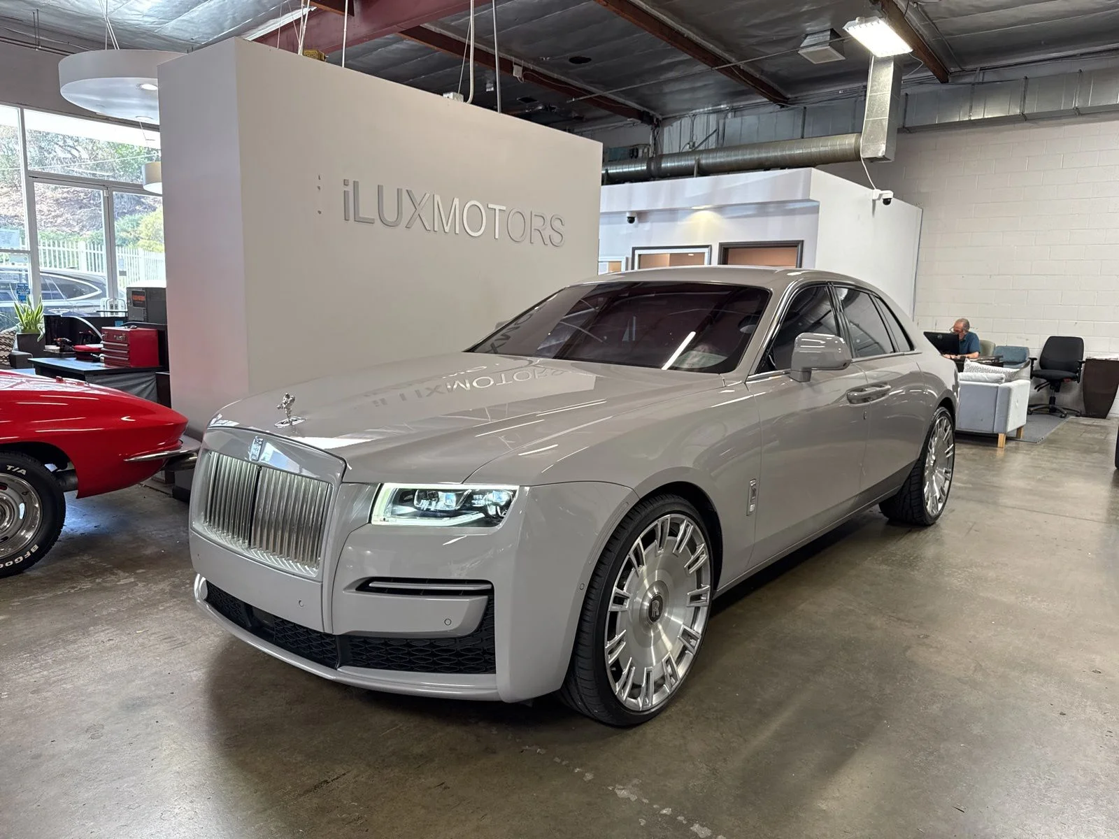 Used 2022 Gray Rolls-Royce Base image 1