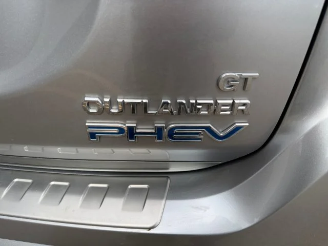 Used 2019 Silver Mitsubishi GT image 42